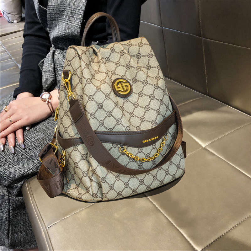 品牌女包2026新款双肩包女旅游轻便高颜值大容量轻便旅行防盗背包