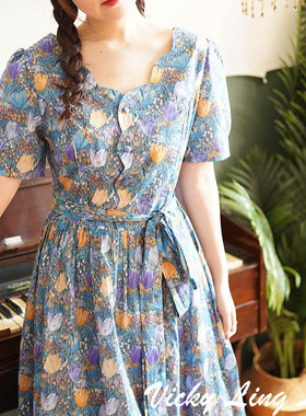 特；LIBERTY复古蓝色郁金香波浪领连衣裙