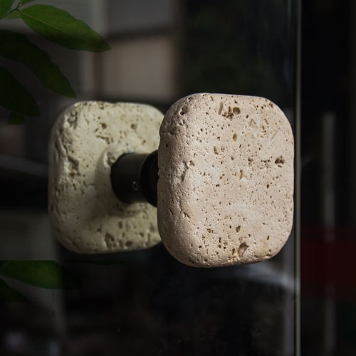 10cm*10cm正方形圆边天然洞石