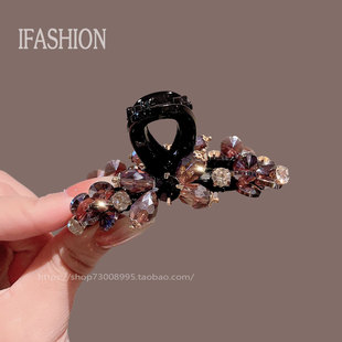 2025新款时尚水晶抓夹女高级感后脑勺盘发夹网红百搭发抓气质头饰