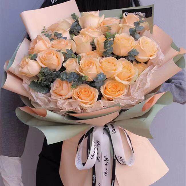鲜花香槟玫瑰尤加利叶花束送女友爱人生日情人节母亲圣诞全国同城