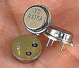 直插声表滤波器 DIP-3 圆形 315M 433.92MHZ 433M R315A R433A