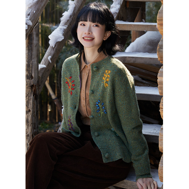 忘城Y597座/树说/冬季重工青枫绿手绣抗起球羊毛圆领夹花毛衣开衫,女装/女士精品,毛针织衫,淘宝优惠券,粉丝福利购,淘宝优惠卷