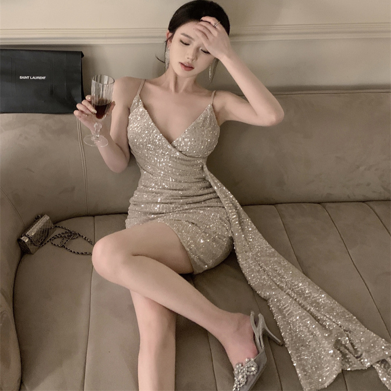 轻奢小众名媛重工亮片吊带连衣裙