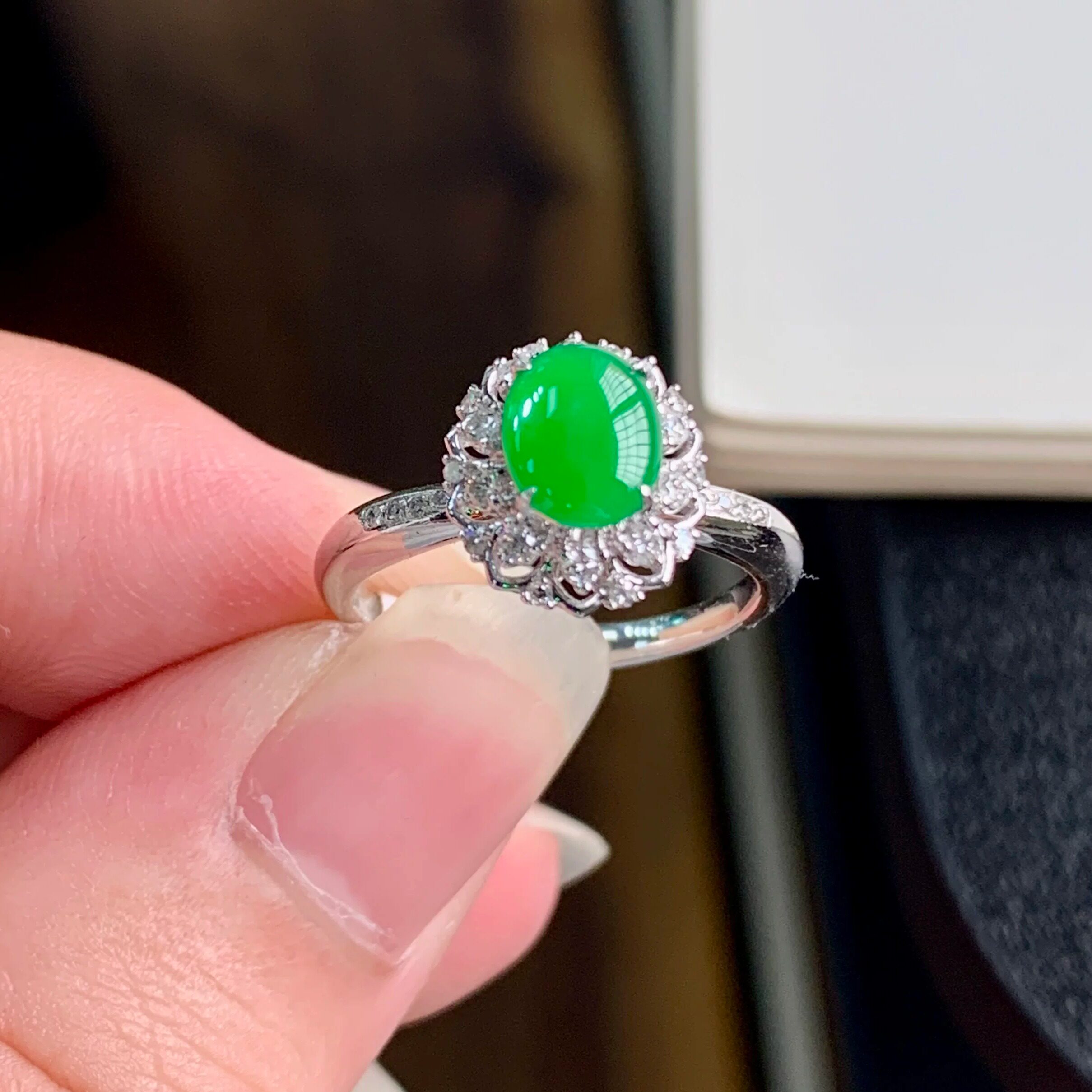 泗隆珠宝-天然A货缅甸翡翠18k满绿戒指 珠宝设计镶嵌玉石配件