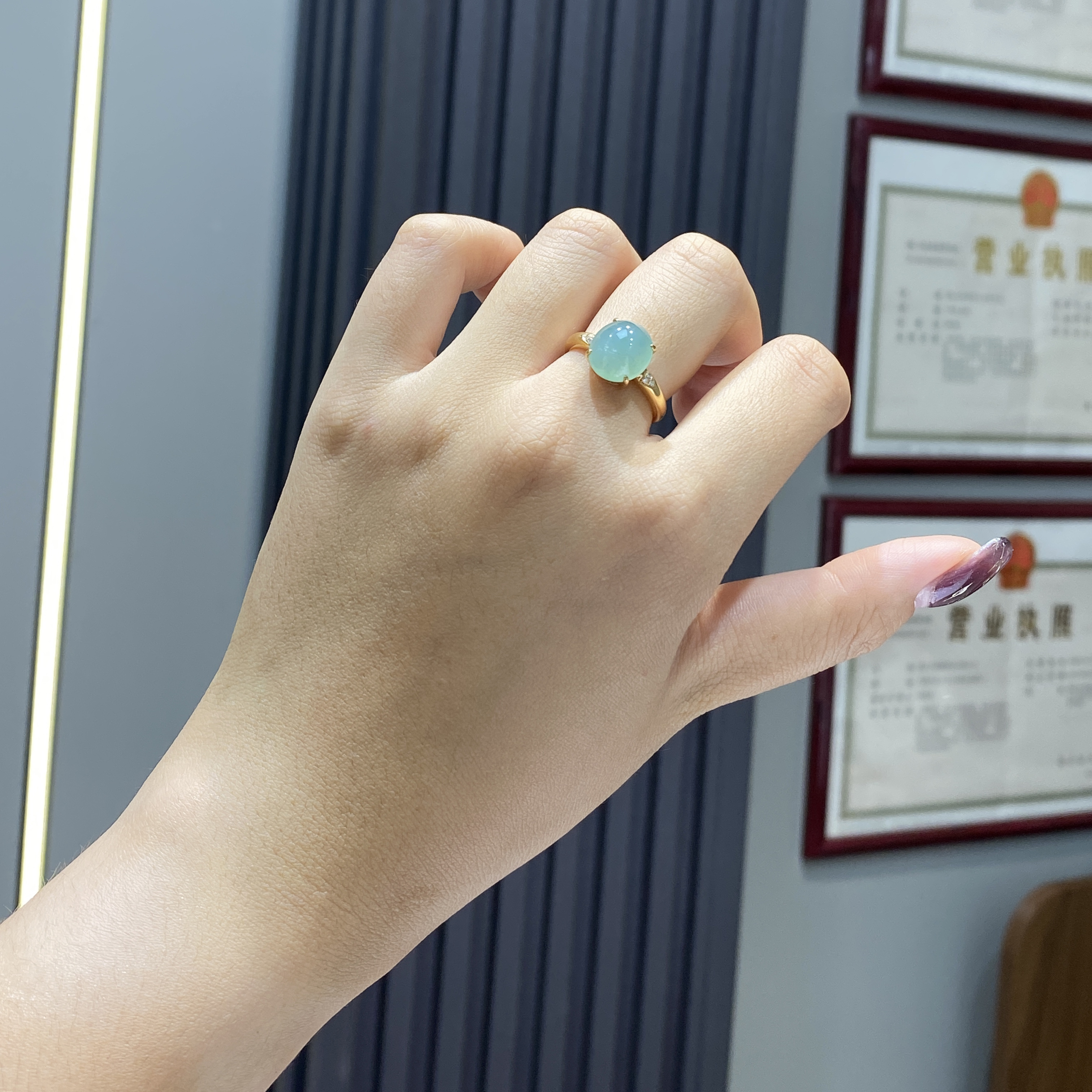 泗隆珠宝-天然A货翡翠蛋面戒指 18k晴水果冻翡翠戒指女款