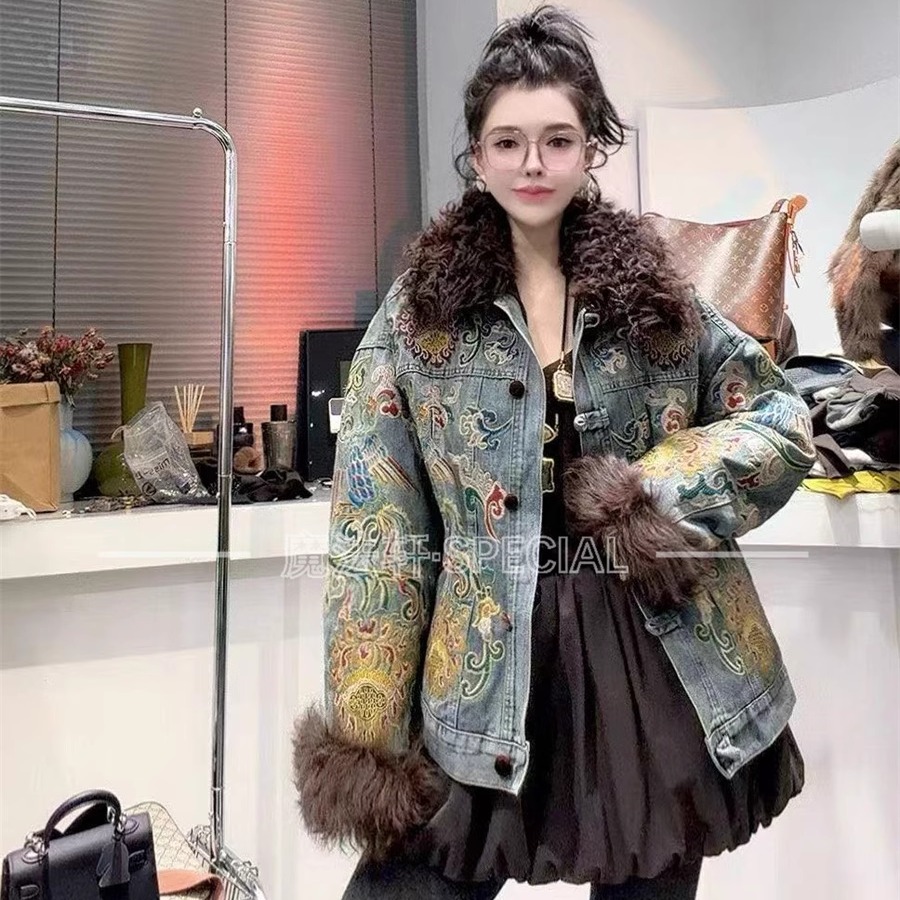 重工刺绣牛仔羽绒服毛领毛袖