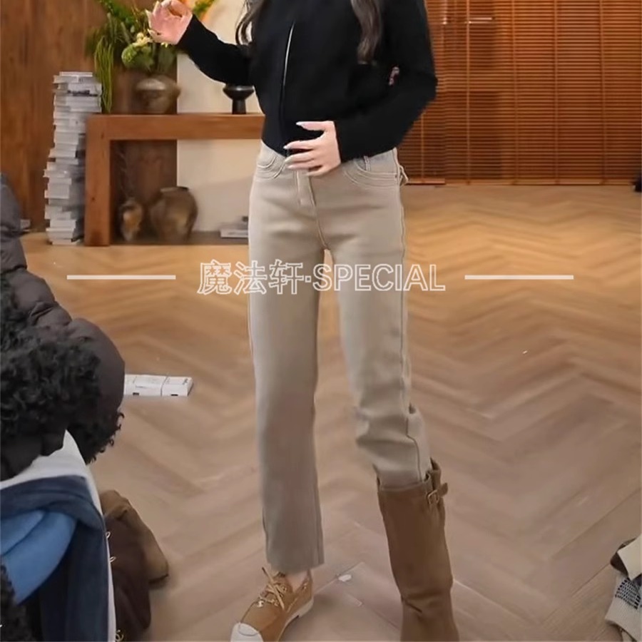 2025冬新款高腰显瘦直筒牛仔裤