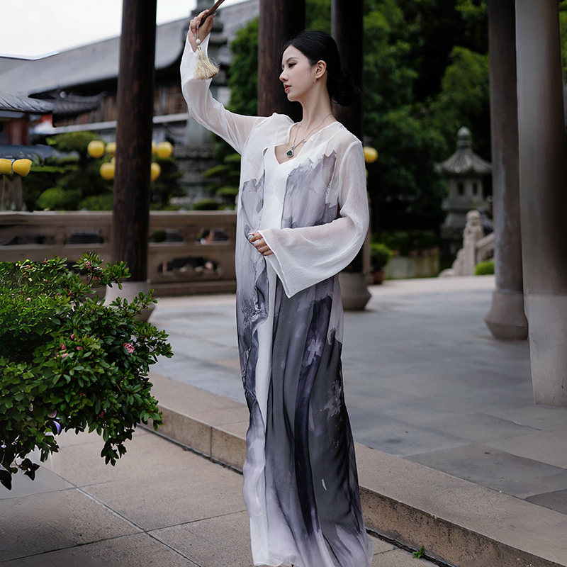澄渔高定【溪山秋色】新中式水墨山水锦丝吊带裙水袖开衫套装