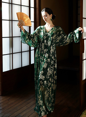 澄渔高定【远山青鹭】新中式翡绿定织缂金纱绉玉石扣系带连衣裙