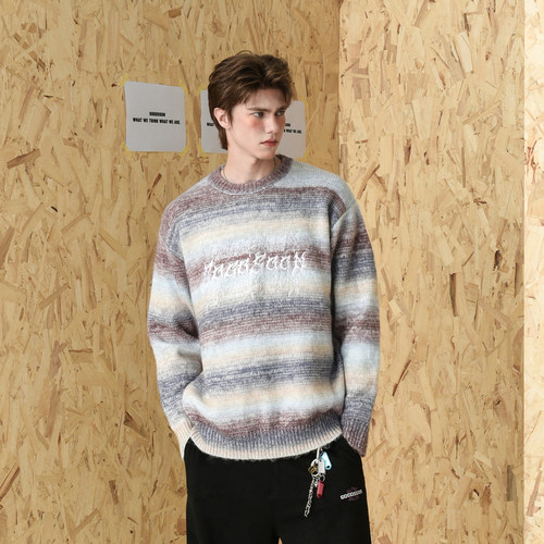 穆祉丞同款GOGOSOON加厚渐变毛衣男新2025秋冬圆领刺绣青少年感Q