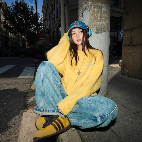 GOGOSOON毛衣男新款秋冬新款圆领上衣北极绒糖果色字母刺绣潮