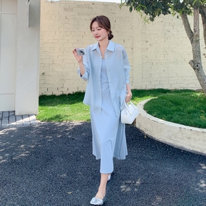 浅蓝色休闲小清新连衣裙套装女2025夏季新款防晒衬衣吊带裙两件套图片