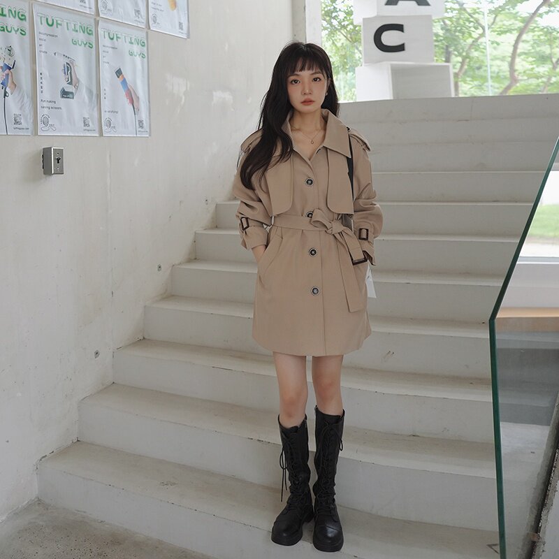 【现货】2022秋新款现货高品质明线短风衣外套096-F08-P115控168,女装风衣,西子