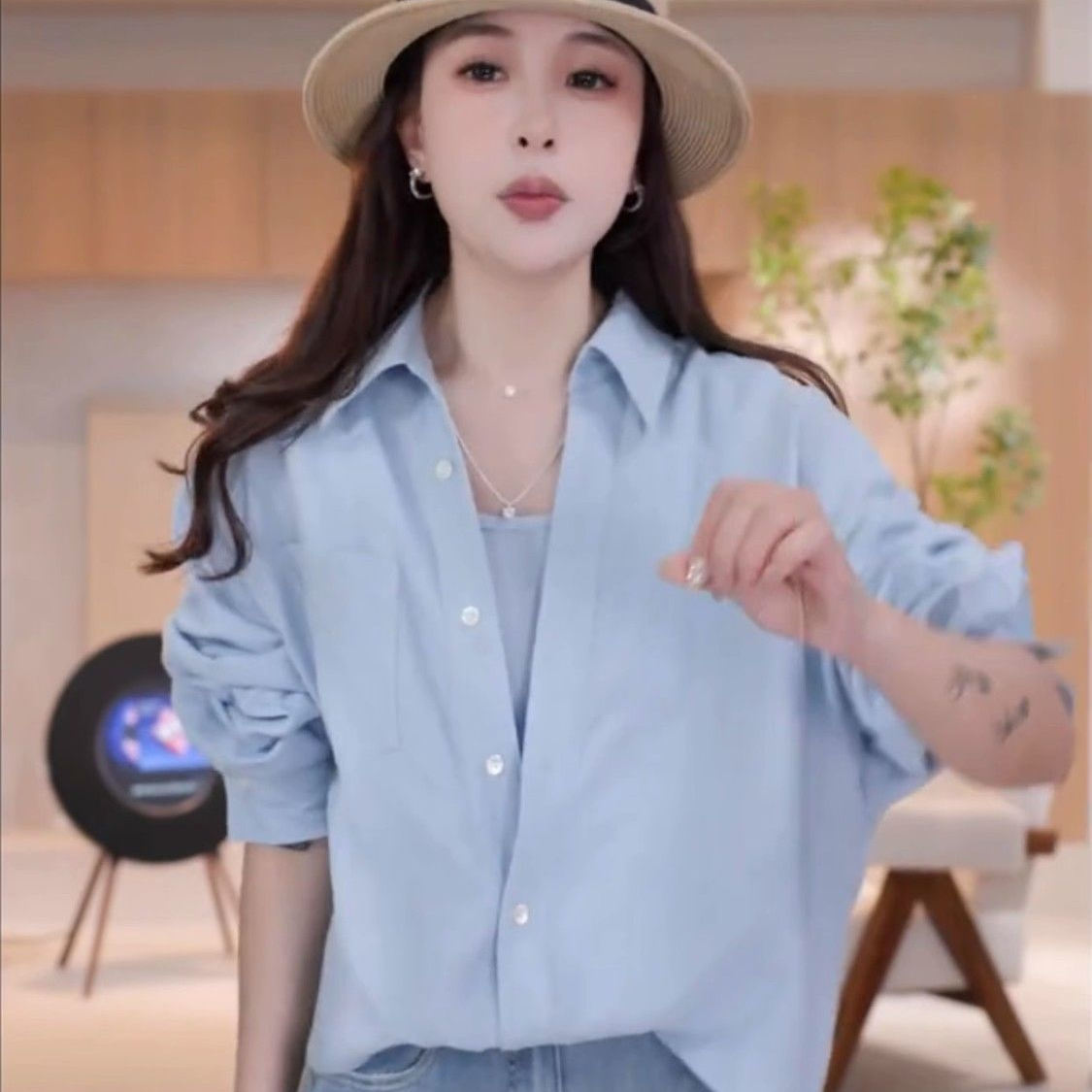 蓝色假两件衬衫女士2025春季新款洋气减龄宽松休闲显瘦设计感上衣