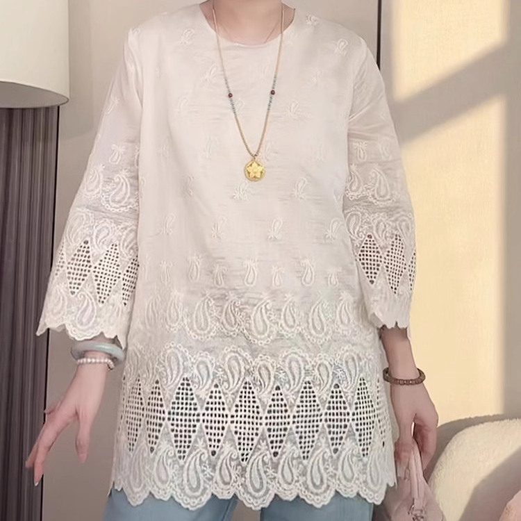女士白色蕾丝衬衫春夏减龄洋气大码宽松勾花镂空别致漂亮小衫上衣