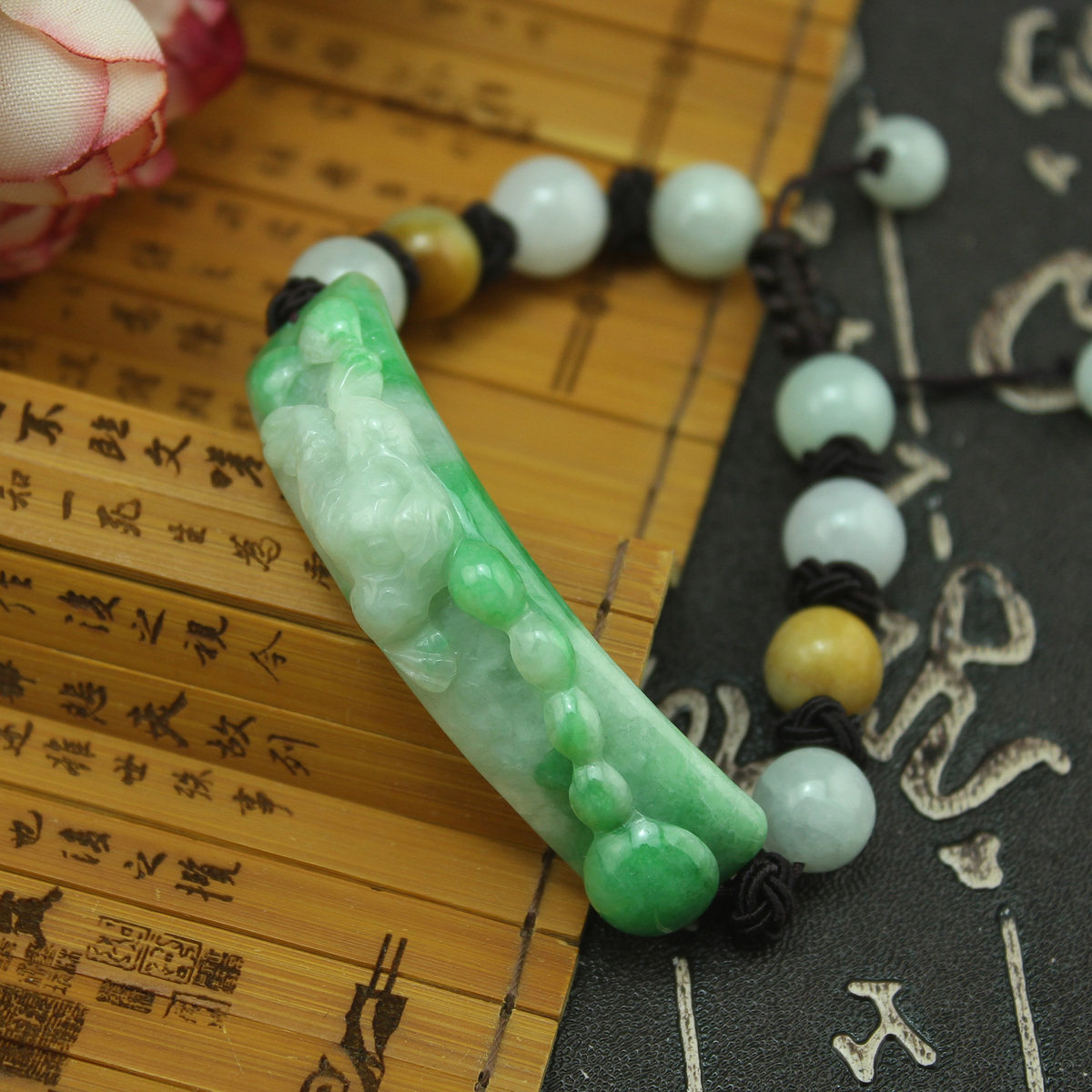 正品缅甸天然翡翠A货玉器 糯种飘绿辣绿三脚蟾金蝉手链手牌 包邮