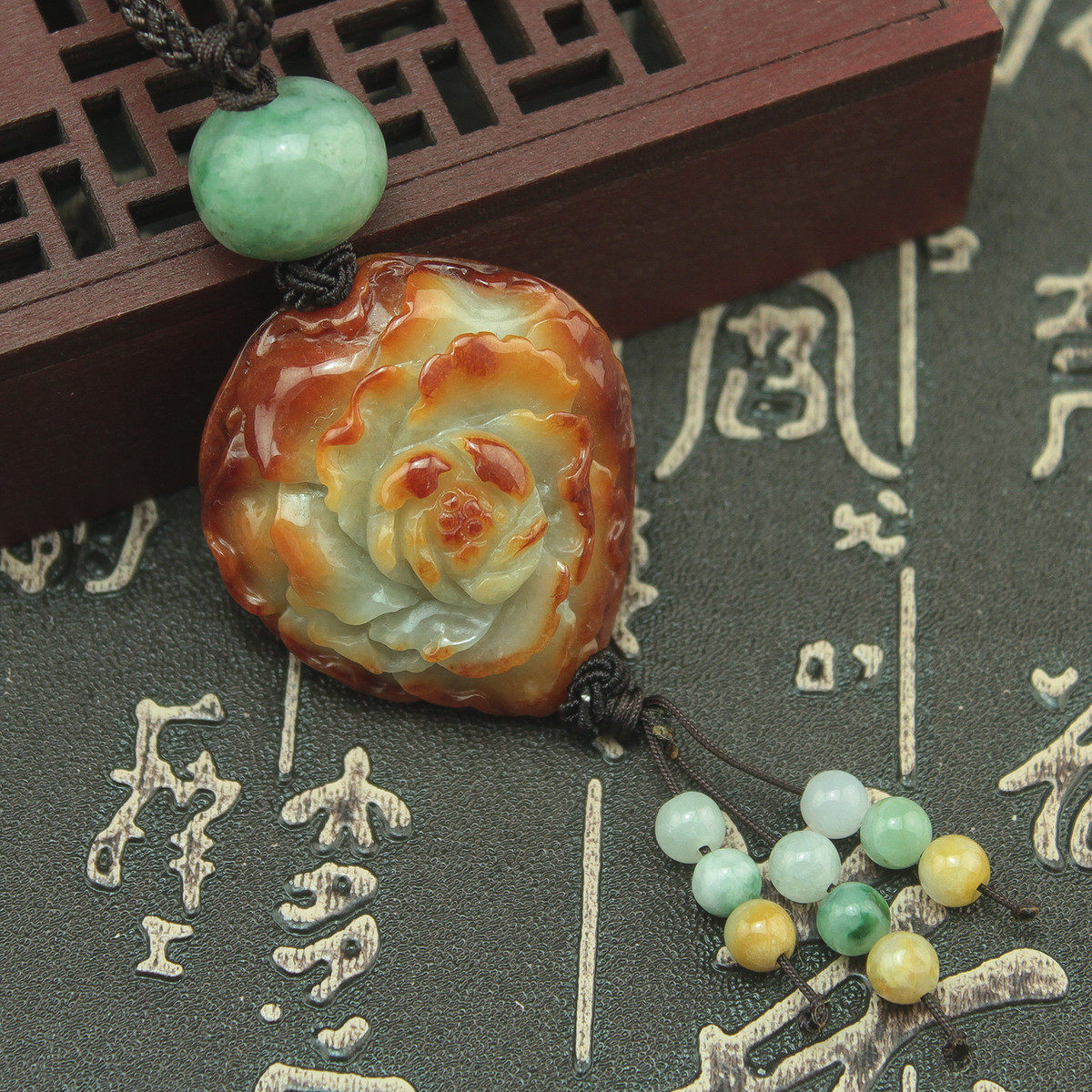 特价 缅甸天然翡翠A货玉器 糯种红翡牡丹花开富贵吊坠项链 包邮