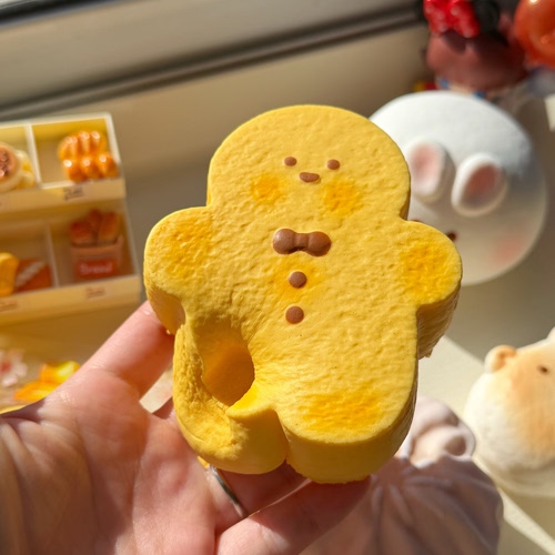 木吉姜饼人兔子酥新品现货慢回弹捏捏乐解压玩具湿软礼物squishy