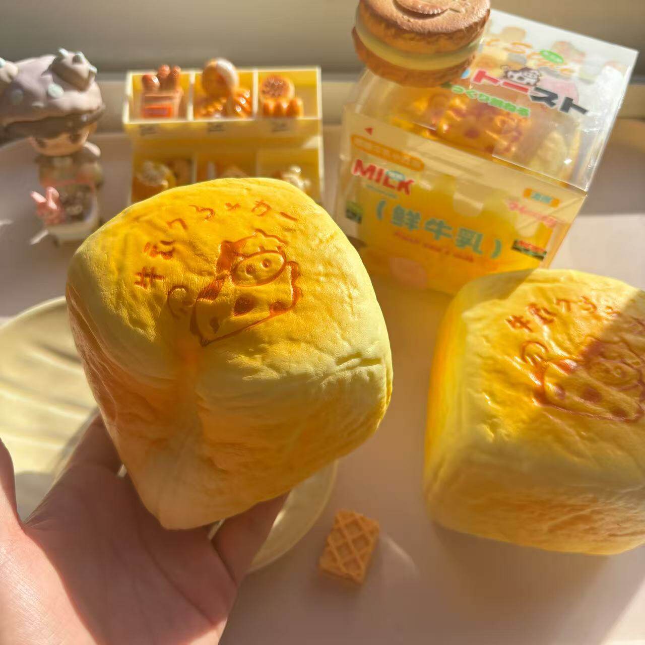 慢回弹噗噗牛乳吐司解压捏捏乐可爱玩具仿真饼干squishy礼物木吉