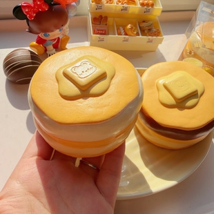木吉新品松塔松饼慢回弹仿真食玩捏捏乐解压玩具创意礼物ib同厂
