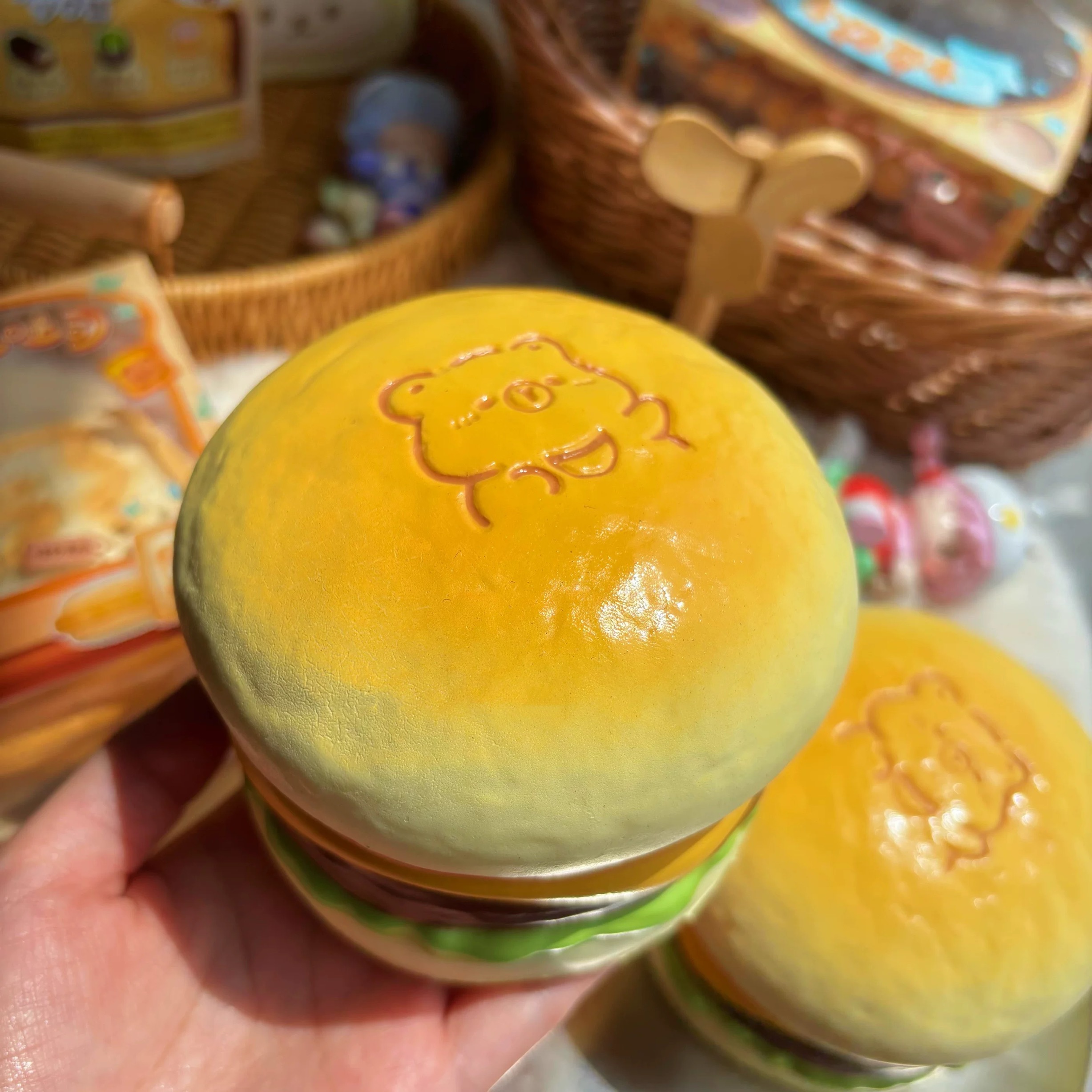 豚鼠原创新品木吉卡皮巴拉面包捏捏乐减压慢回弹可爱squishy礼物