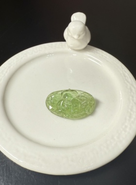 G810碧玺翠绿雕件花朵立体雕刻净体双孔戒指面净透弯形证书