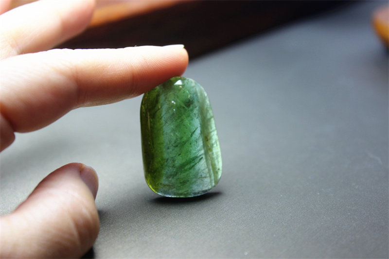 O25碧玺双色光滑牌子平安牌大气宝石吊坠挂坠戒面收藏天然无孔