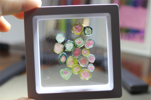 A913碧玺原石西瓜三色包心无孔设计DIY宝石17颗裸石块状小精品