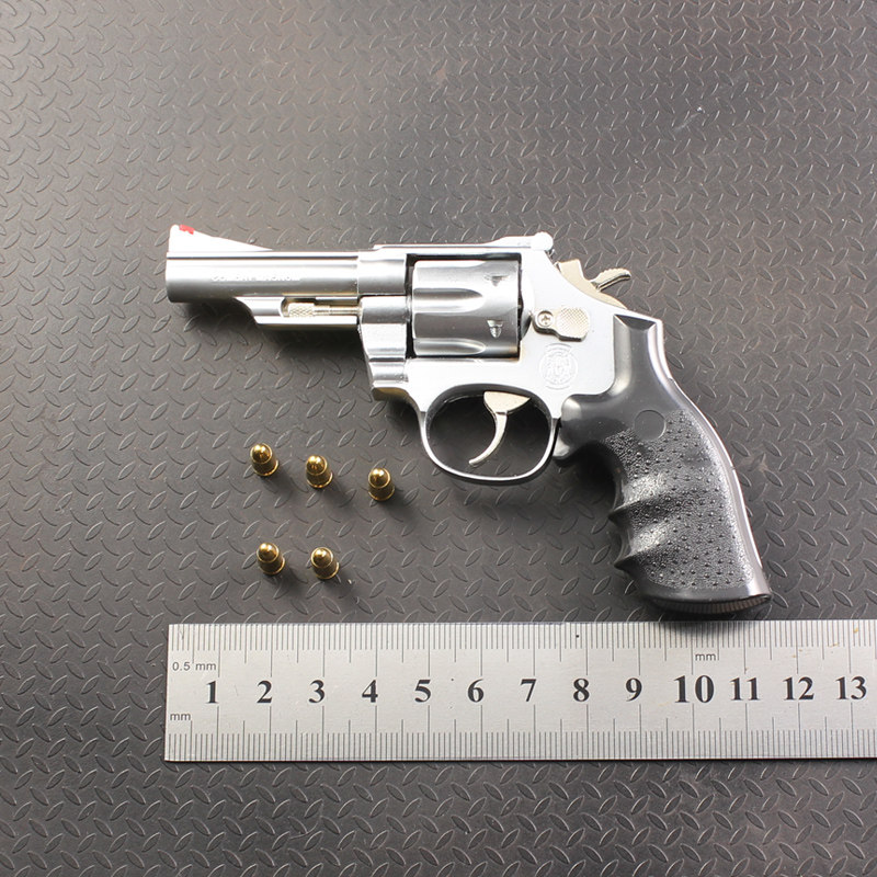 05可拆卸转轮手枪模型不可发射