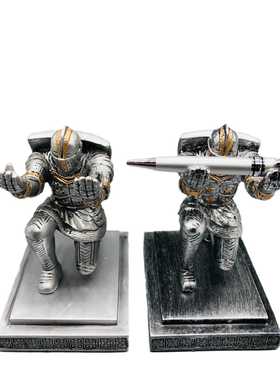 银色士兵骑士礼品礼物笔座