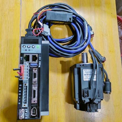 华大伺服驱动器配电机型号 TSVB-EA015L-E02、电