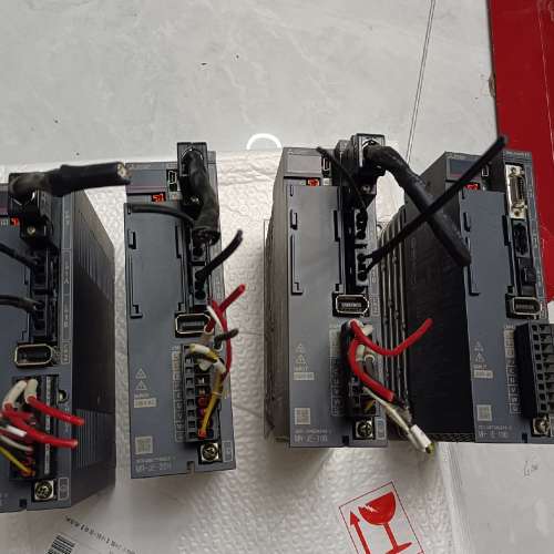 三菱伺服驱动器，MR-JE-10B，三菱MR-JE-20B实