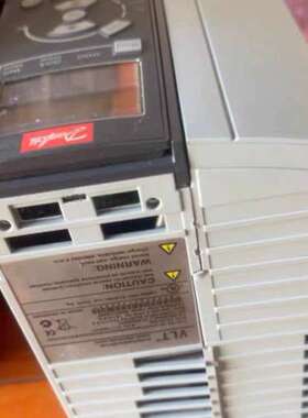 Danfoss丹佛斯变频器FC-301PK75T 0.75k
