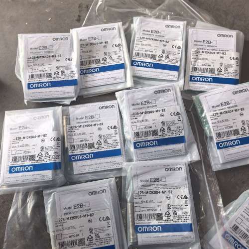 E2B-M12KS04-M1-B2欧姆龙接近开关，全新正品未