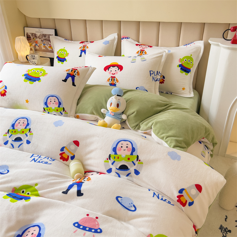 巴斯光年の卡通牛奶绒床上四件套