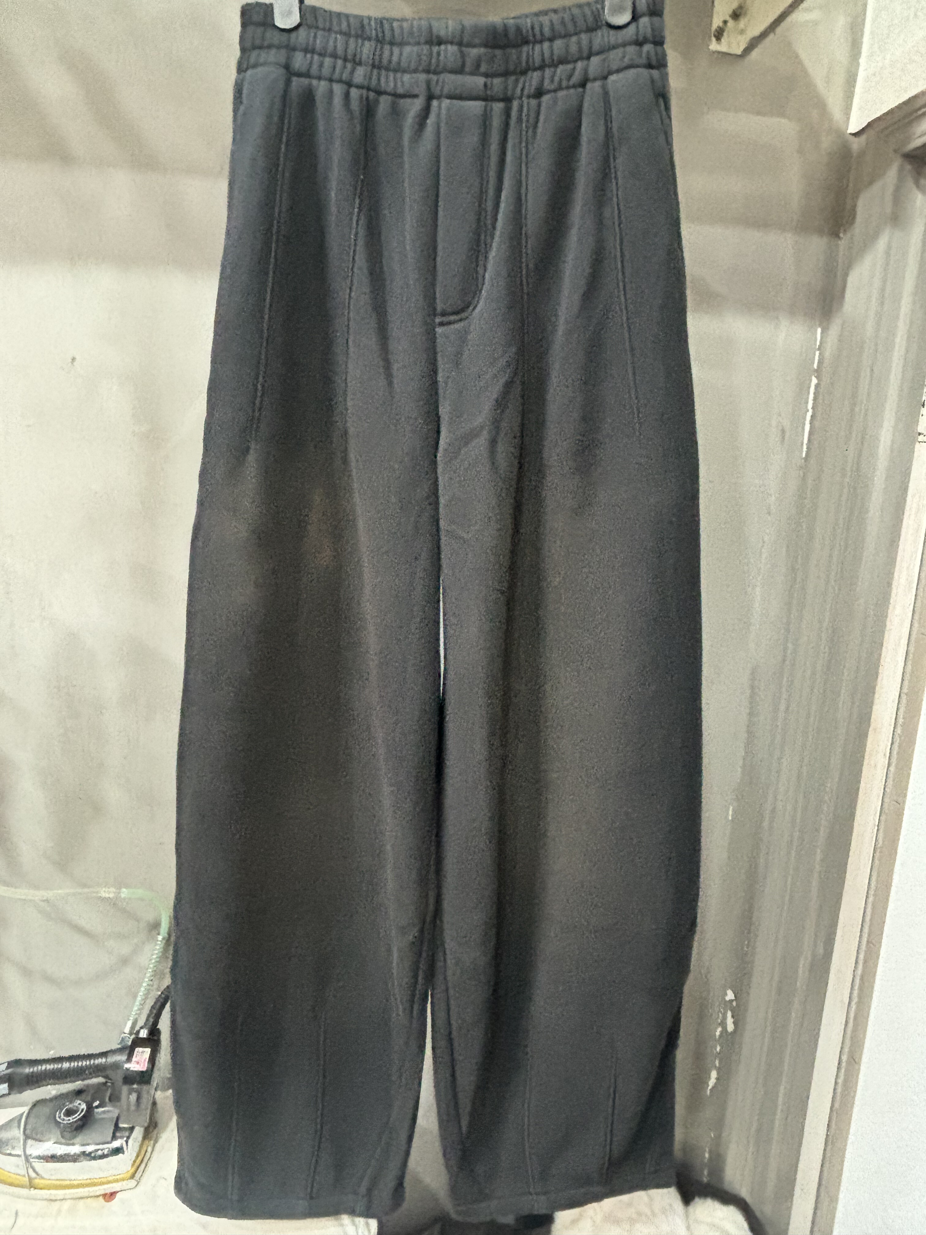 秋冬新款男士黑色松紧腰加绒加厚休闲裤时尚百搭宽松水洗阔腿裤潮,男装,卫裤,淘宝优惠券,粉丝福利购,淘宝优惠卷