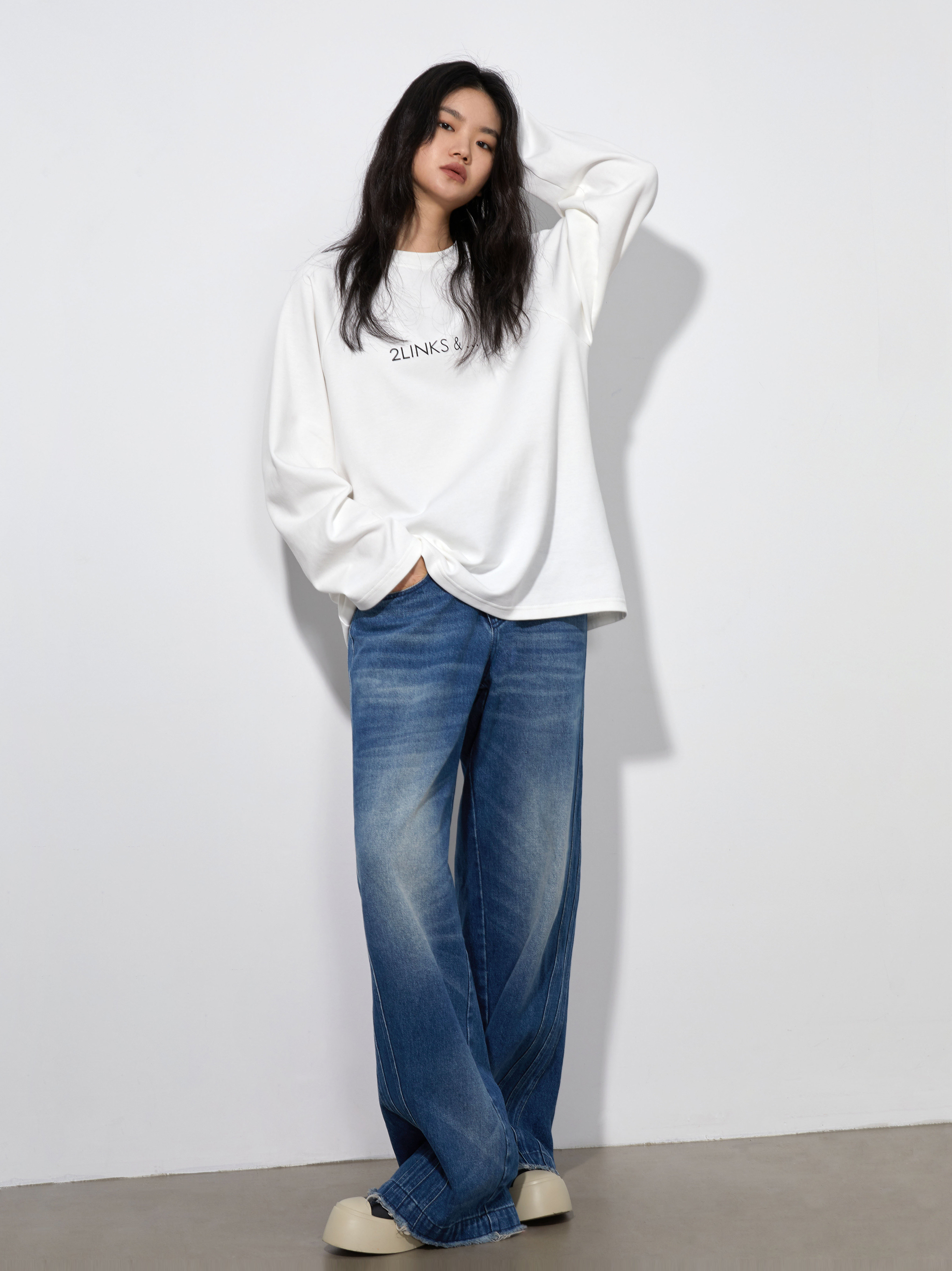 插肩袖棉感logo舒适宽松长袖T恤