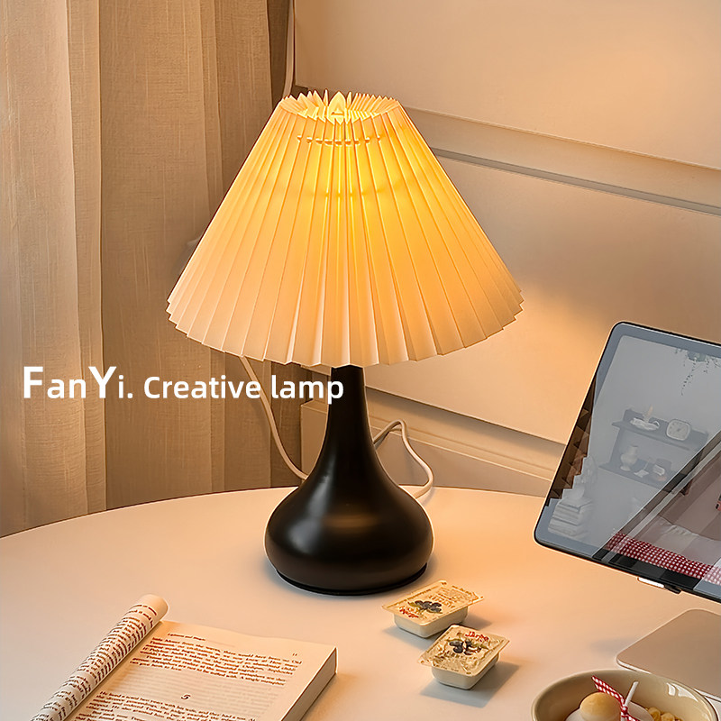 繁一 · 北欧ins百褶台灯创意床头宿舍氛围卧室少女百褶装饰台灯,家装灯饰光源,装饰台灯,淘宝优惠券,粉丝福利购,淘宝优惠卷
