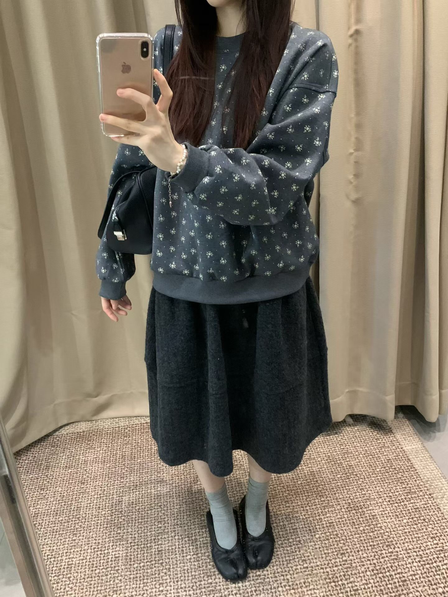 韩版复古小花朵宽松蓝灰色卫衣长袖印花设计感慵懒风减龄上衣女