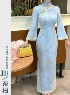 新中式国风原创自制2025秋冬款麂皮绒珠链蕾丝蓝色旗袍裙婴蓝太太