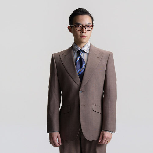 平圆方中30%羊毛翘肩西服套装