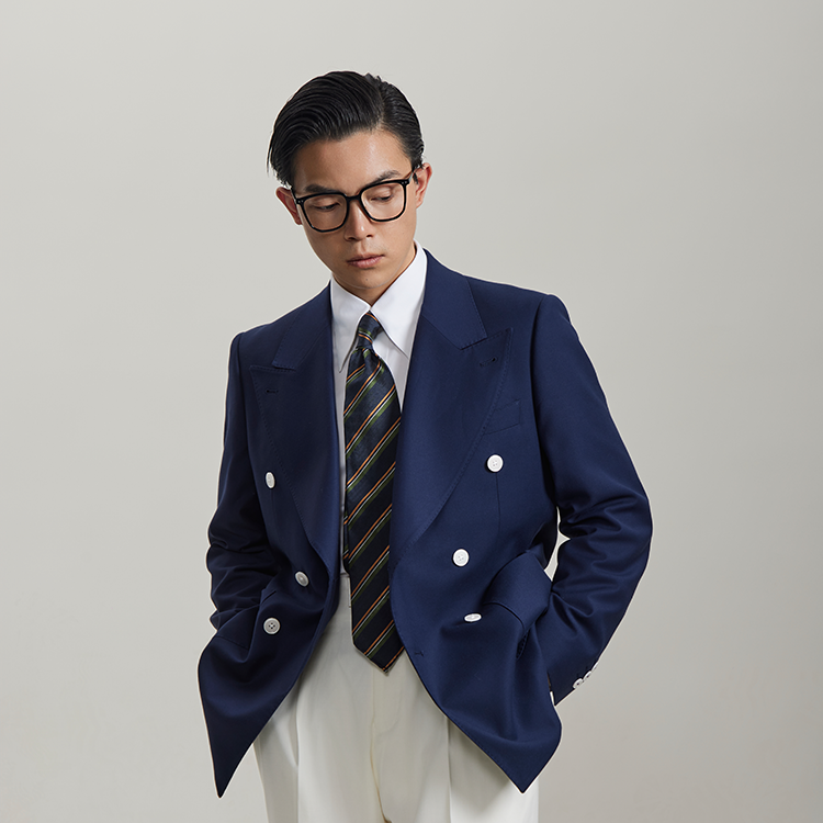 平圆方中布雷泽西装海军蓝双排扣