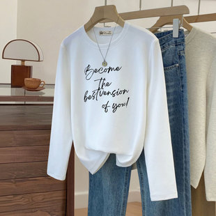 白色磨毛t恤女长袖2025新款春秋冬季钢笔字母内搭保暖德绒打底衫