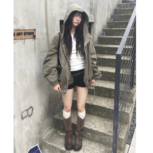 韩版军绿色连帽风衣外套女2026秋季新款宽松小个子工装夹克上衣