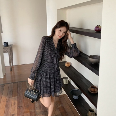 法式复古波点收腰显瘦连衣裙
