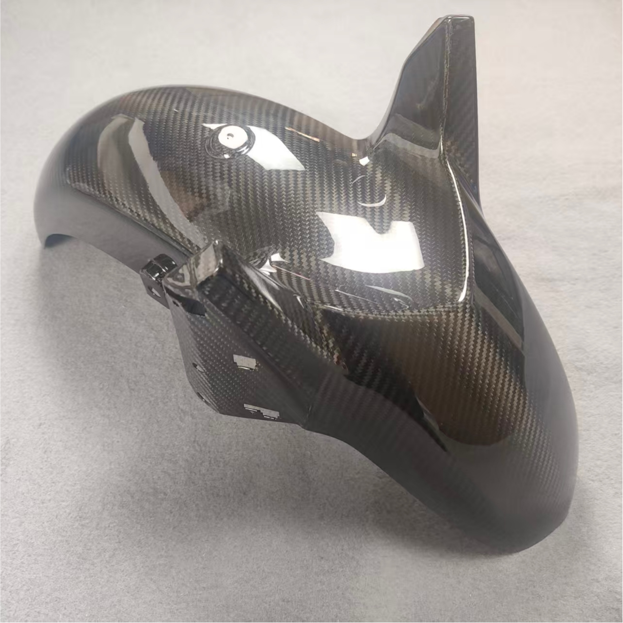 适用雅马哈XMAX300碳纤维前挡泥板前泥瓦挡沙板原孔位无损替换件