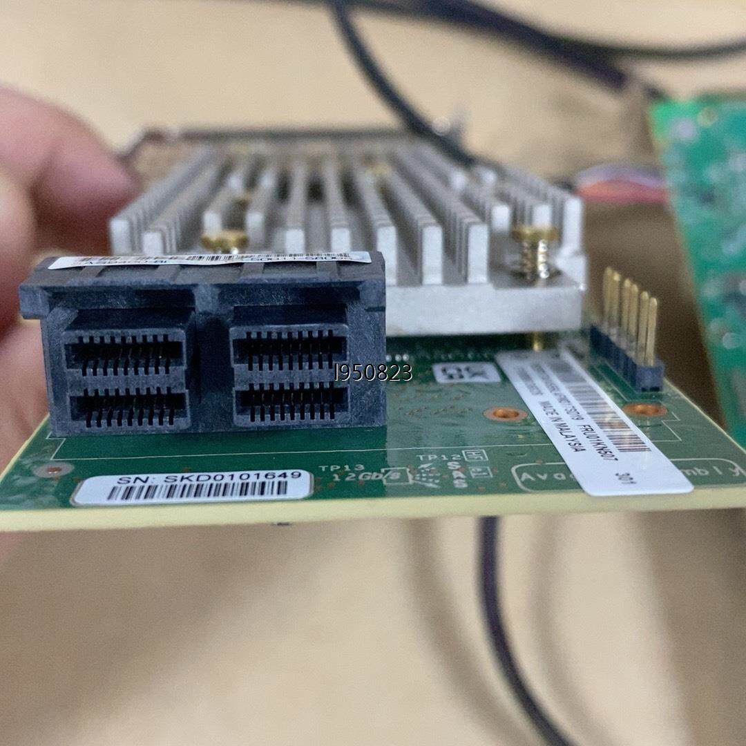 全新 930-8i 2G阵列卡 带电容【询价】