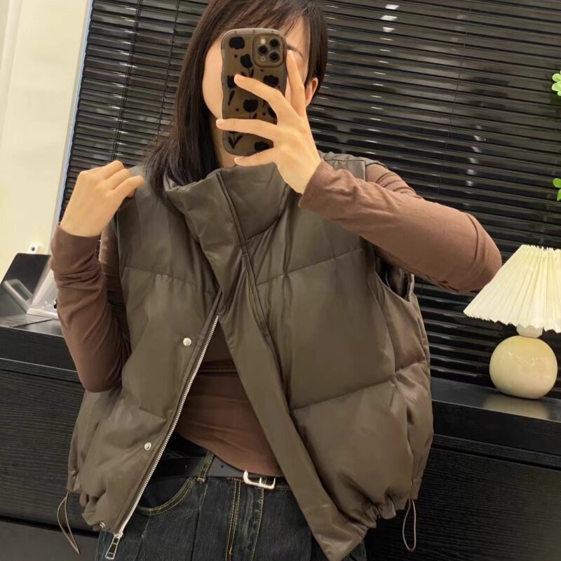 欧洲站白鸭绒羽绒服马甲女2025年新款冬季宽松立领PU皮小个子百搭