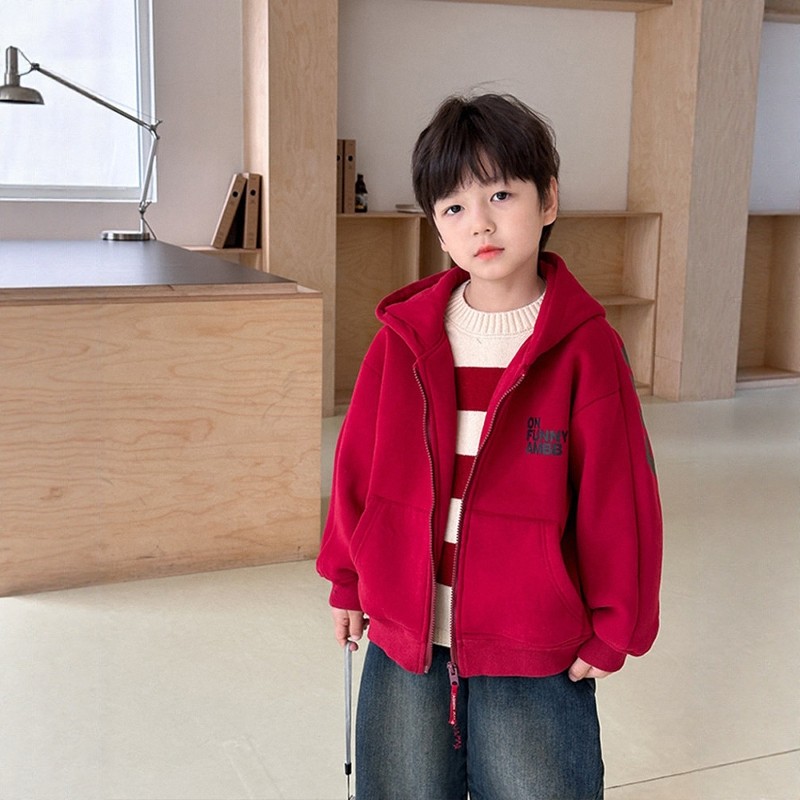 日本JGYPDM 2026新款男童红色拜年服加绒外套卫衣开衫拉链帽衫冬